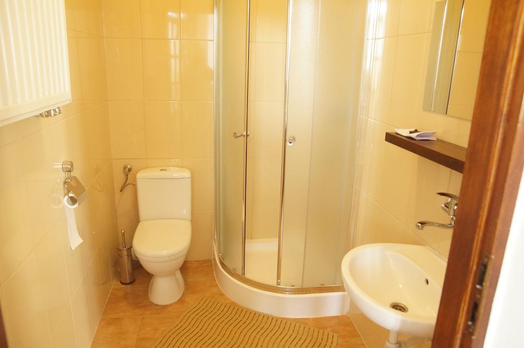 Palacyk W Pakosci Hotel Δωμάτιο φωτογραφία