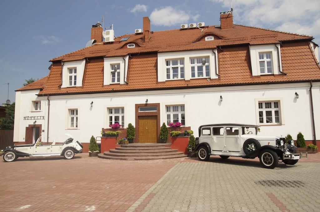 Palacyk W Pakosci Hotel Εξωτερικό φωτογραφία