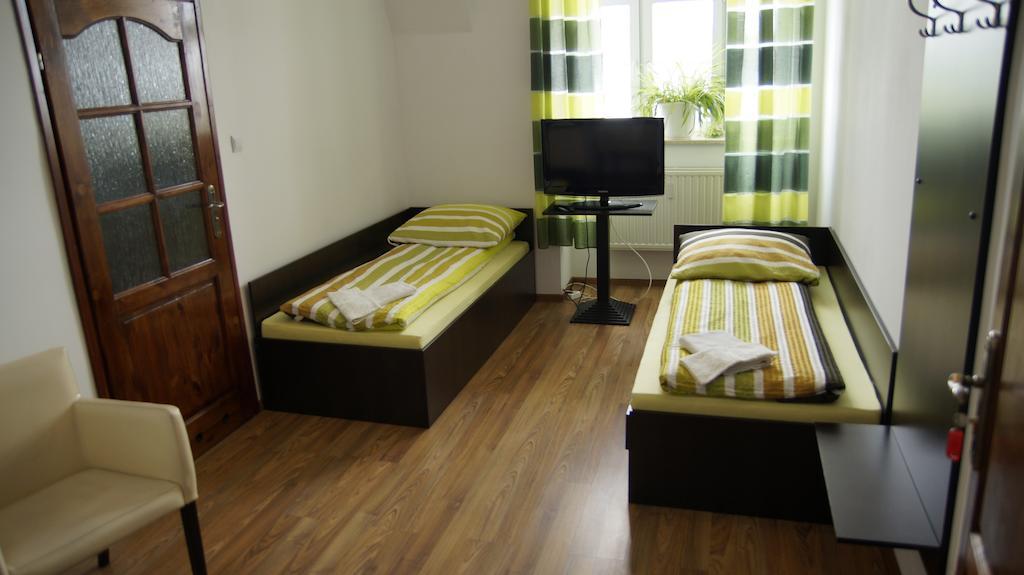 Palacyk W Pakosci Hotel Δωμάτιο φωτογραφία